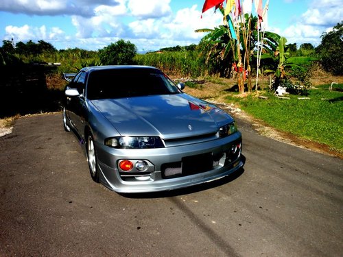 r33 skyline.jpg