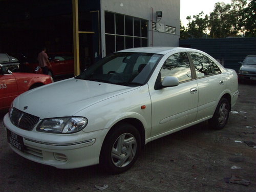 almera_front.jpg