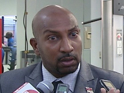 anil-roberts-stare-ftr.jpg